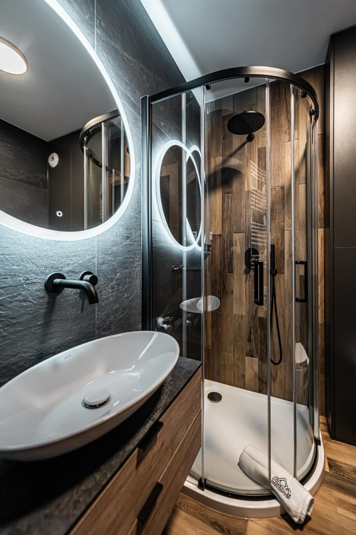 Stonehill24 - Apartament & Spa شكلارسكا بوريبا المظهر الخارجي الصورة